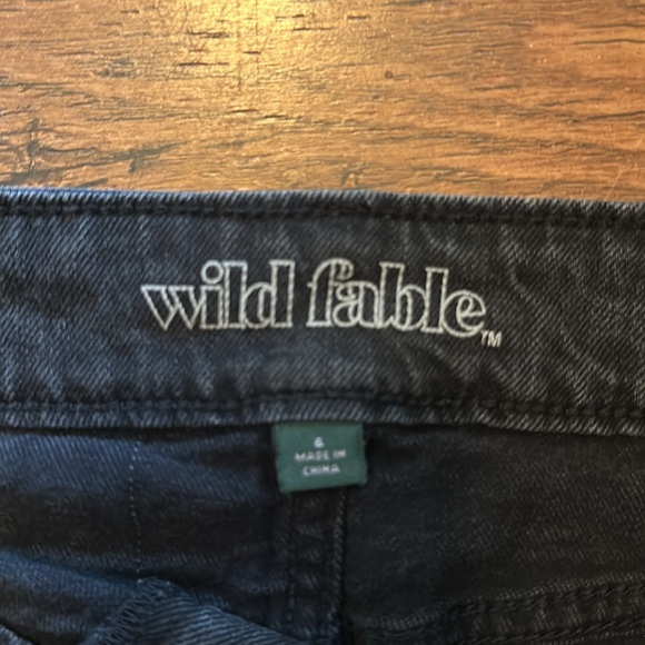 Black denim distressed shirt - Picture 2 of 6